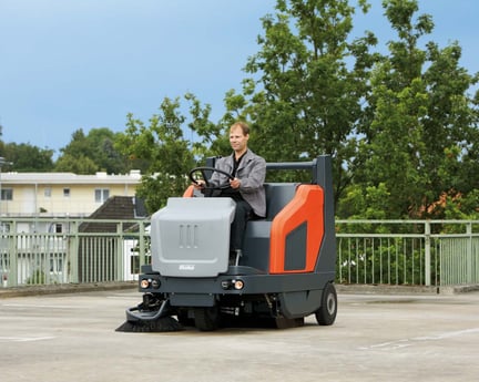 Sweepmaster-B-P-D1500-RH-Industrial-Floor-Sweeper-2