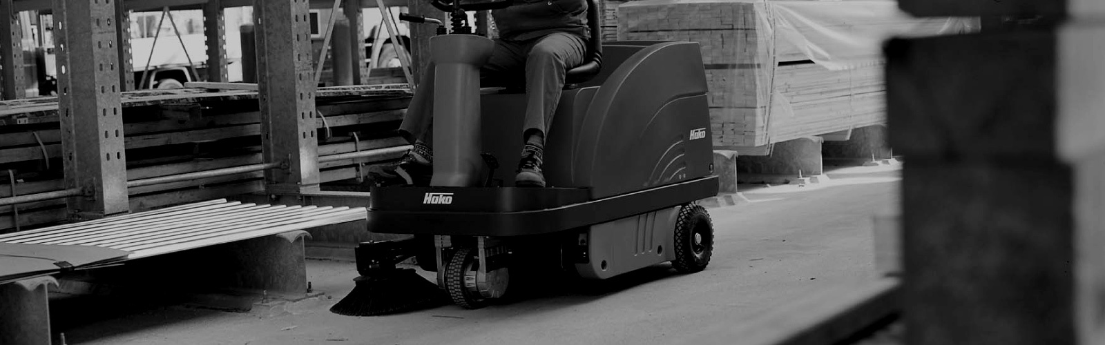 Sweepmaster 980 R: Discover the Power of Our Ride-On Sweeper